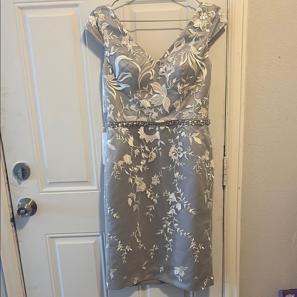 JJs House Silver Sheath Dress Sweetheart Cap Sleeve